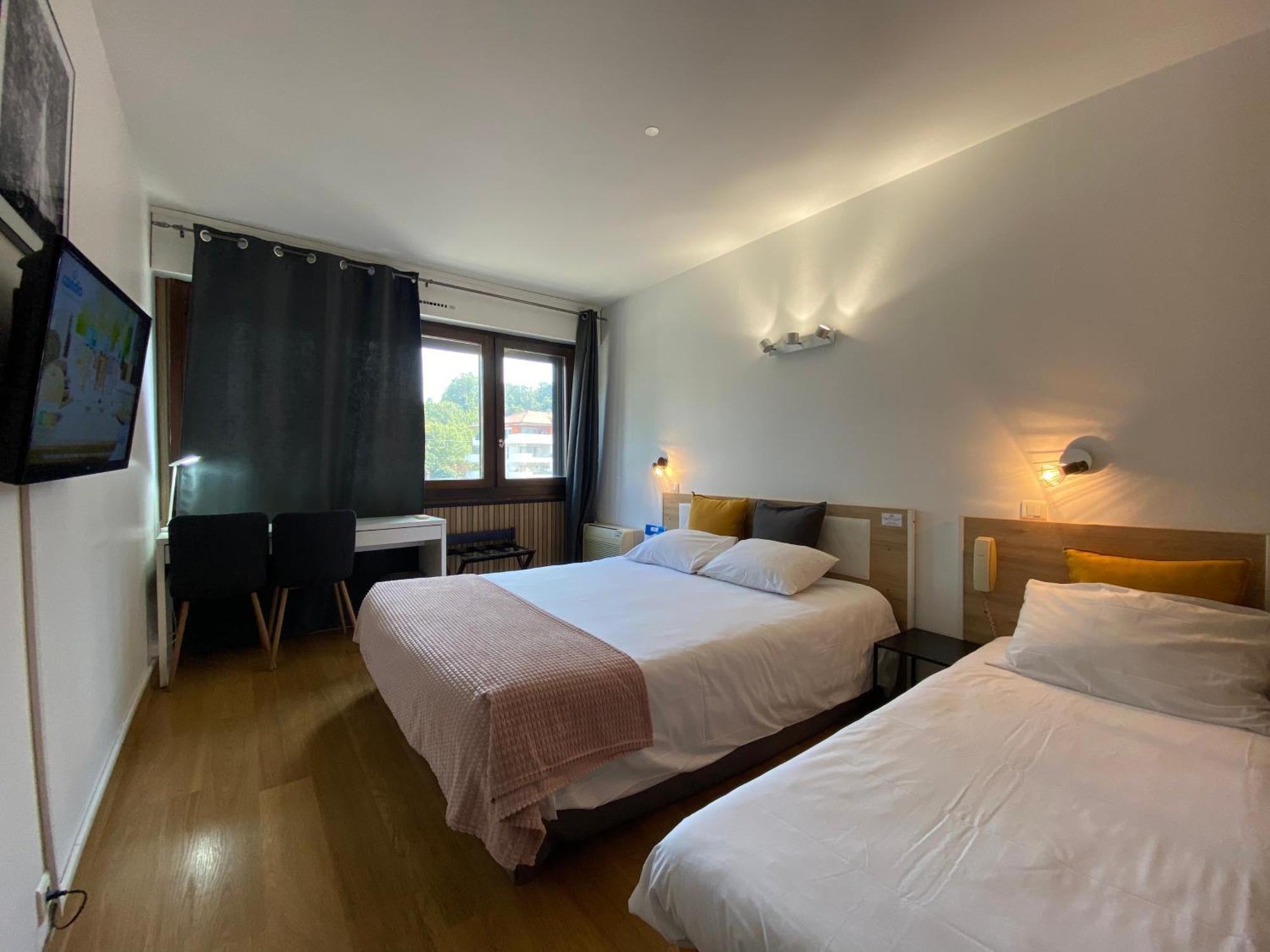 Savoie Hotel Aux Portes De Geneve 圣朱利安恩因 外观 照片