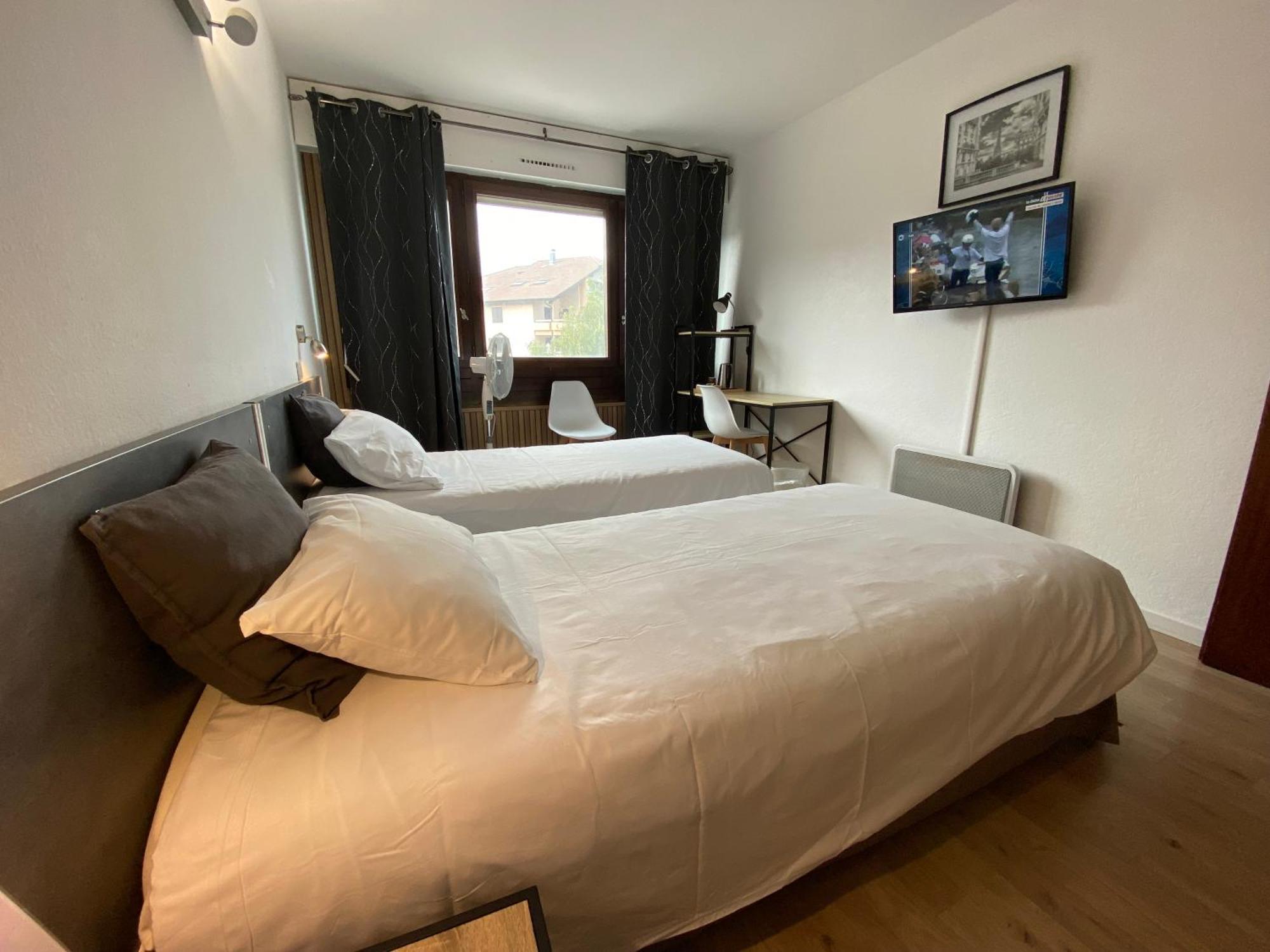Savoie Hotel Aux Portes De Geneve 圣朱利安恩因 外观 照片