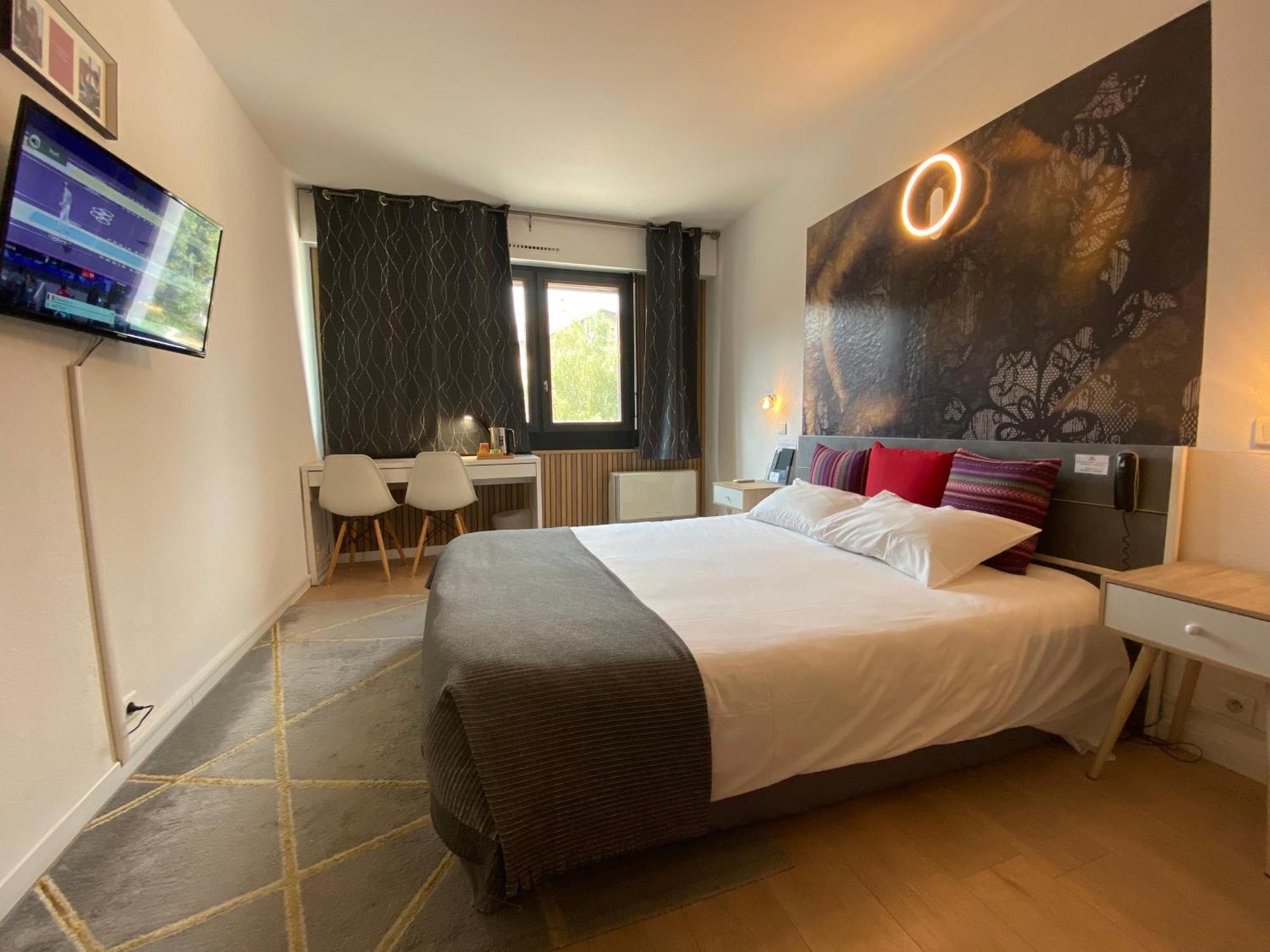 Savoie Hotel Aux Portes De Geneve 圣朱利安恩因 外观 照片